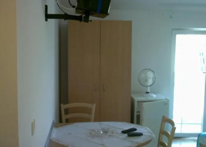 Degi * ビオグラード・ナ・モル